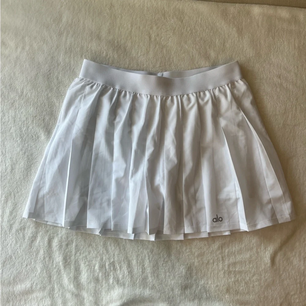 ALO Yoga White Pleated Mini Skirt
